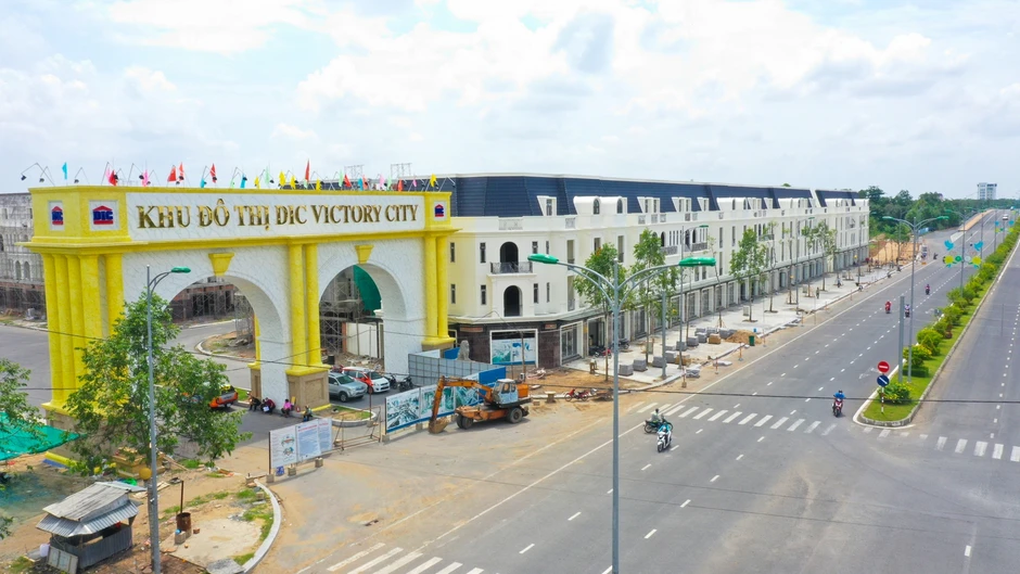 Dự án lớn nhất lịch sử miền Tây do Vingroup đề xuất : Rộng gấp đôi sân bay Tân Sơn Nhất, dân số dự kiến 300.000 người Dự án lớn nhất lịch sử miền Tây do Vingroup đề xuất : Rộng gấp đôi sân bay Tân Sơn Nhất, dân số dự kiến 300.000 người