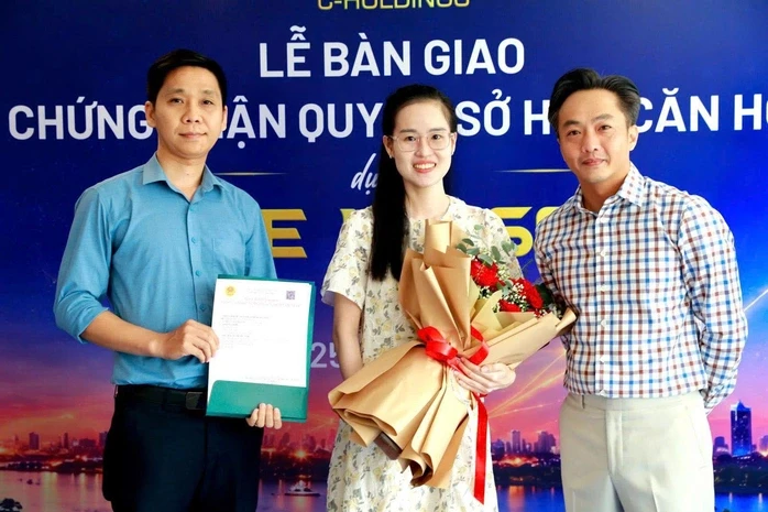 Dự án The Maison của doanh nhân Nguyễn Quốc Cường "thần tốc" bàn giao sổ hồng Dự án The Maison của doanh nhân Nguyễn Quốc Cường "thần tốc" bàn giao sổ hồng