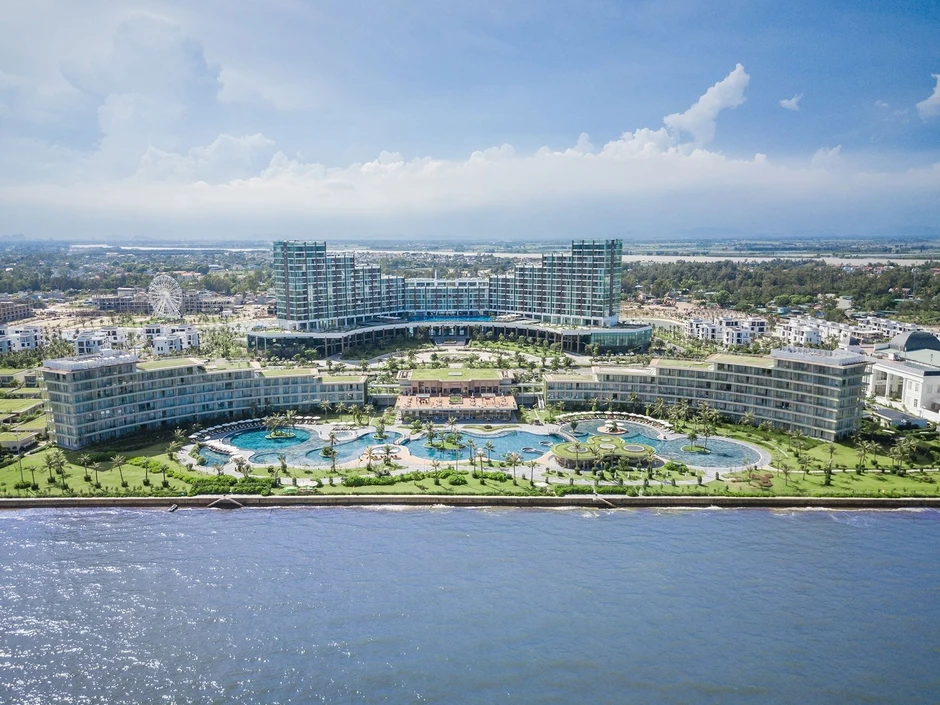 Đúng 2 ngày nữa, khách sạn của Chủ tịch FLC Trịnh Văn Quyết sẽ là nơi bàn kế hoạch hơn 24 tỷ USD Đúng 2 ngày nữa, khách sạn của Chủ tịch FLC Trịnh Văn Quyết sẽ là nơi bàn kế hoạch hơn 24 tỷ USD