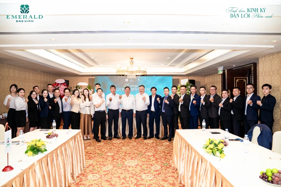 Emerald Bao Vinh ký kết đối tác phân phối, chuẩn bị ra mắt thị trường Emerald Bao Vinh ký kết đối tác phân phối, chuẩn bị ra mắt thị trường