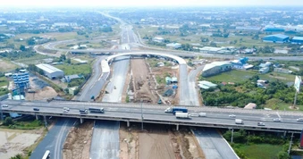 Giá căn hộ quanh TPHCM tăng mạnh sau giai đoạn sáp nhập