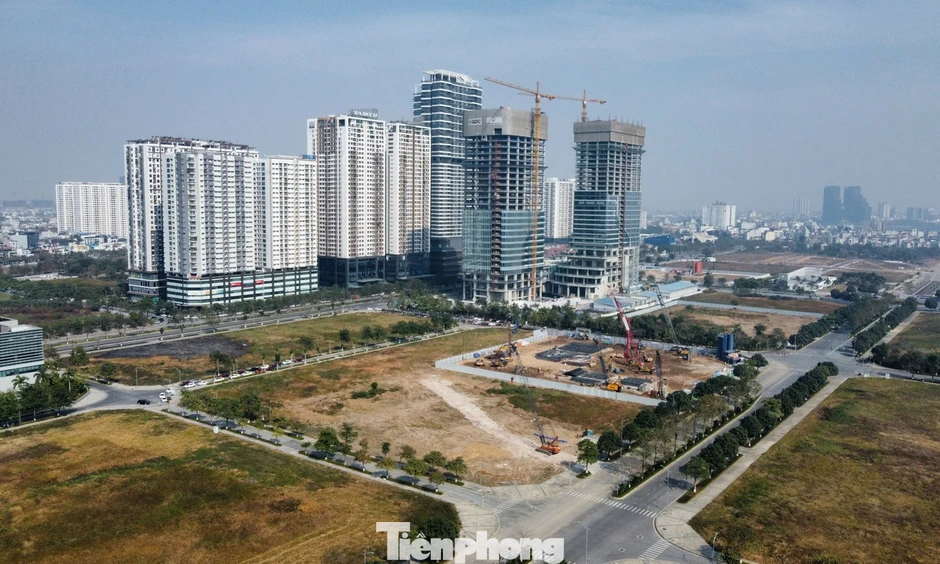 Giá cho thuê văn phòng Hà Nội, TPHCM trong top đắt đỏ nhất