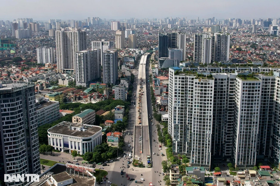 Giá nhà đất tại Hà Nội vượt 250 triệu đồng/m2, tiền chảy đi đâu?