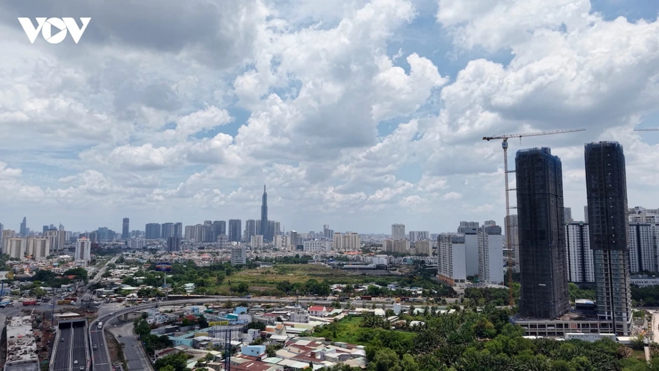 Giá nhà ở xã hội tại TP.HCM bị đẩy lên cao, ai sẽ mua nếu chính sách thay đổi? Giá nhà ở xã hội tại TP.HCM bị đẩy lên cao, ai sẽ mua nếu chính sách thay đổi?
