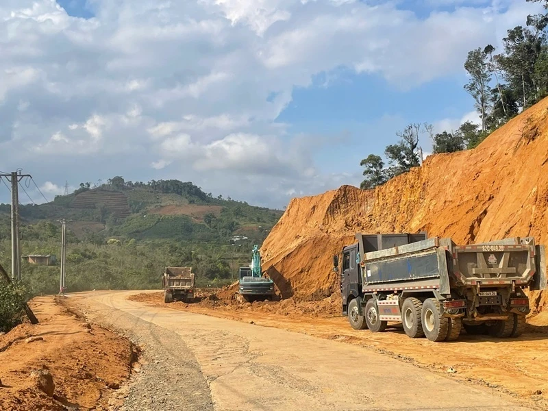 Giá vật liệu tăng vọt, loạt doanh nghiệp 'kêu cứu' vì càng làm càng lỗ Giá vật liệu tăng vọt, loạt doanh nghiệp 'kêu cứu' vì càng làm càng lỗ