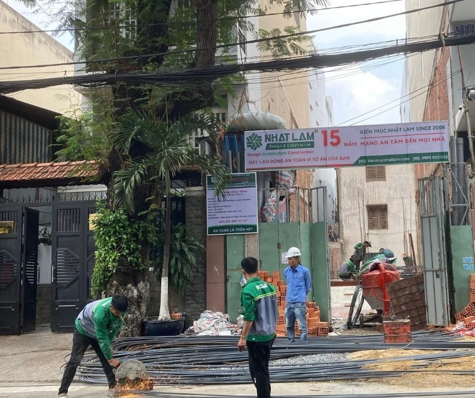 Giá xây nhà thô TP.HCM liệu có biến động mạnh vì căng thẳng Mỹ - Iran Giá xây nhà thô TP.HCM liệu có biến động mạnh vì căng thẳng Mỹ - Iran