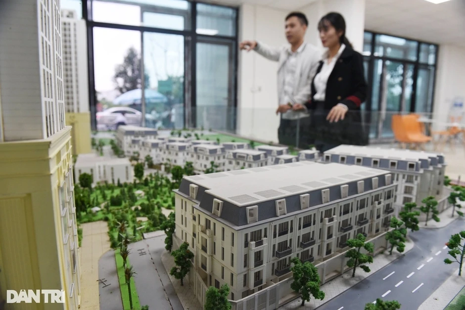 Hà Nội ra tối hậu thư cho các sàn giao dịch bất động sản Hà Nội ra tối hậu thư cho các sàn giao dịch bất động sản