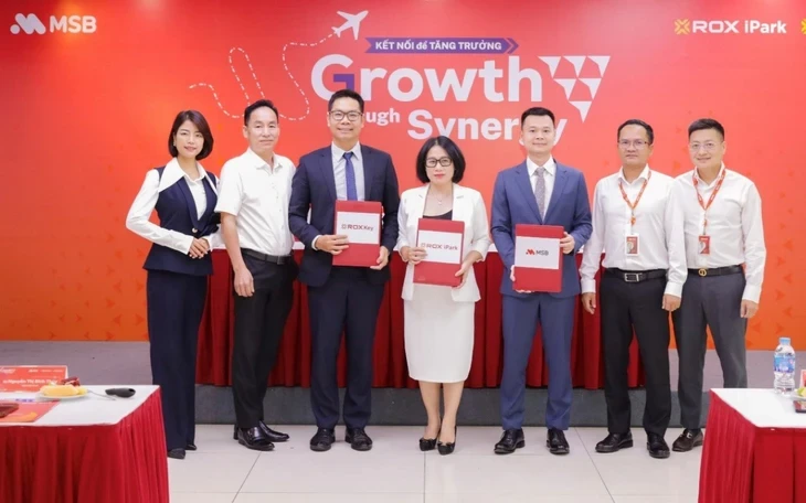 Hạ tầng Tây Nam Bộ bứt phá, dòng tiền tìm về Vĩnh Long Hạ tầng Tây Nam Bộ bứt phá, dòng tiền tìm về Vĩnh Long