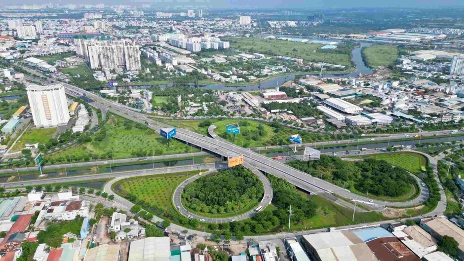 Hạ tầng vẽ lại bản đồ di chuyển, dẫn dòng vốn về trung tâm hành chính mới Tây Bắc TP.HCM Hạ tầng vẽ lại bản đồ di chuyển, dẫn dòng vốn về trung tâm hành chính mới Tây Bắc TP.HCM