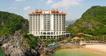 Hai khách sạn lớn ở Việt Nam về tay chủ mới