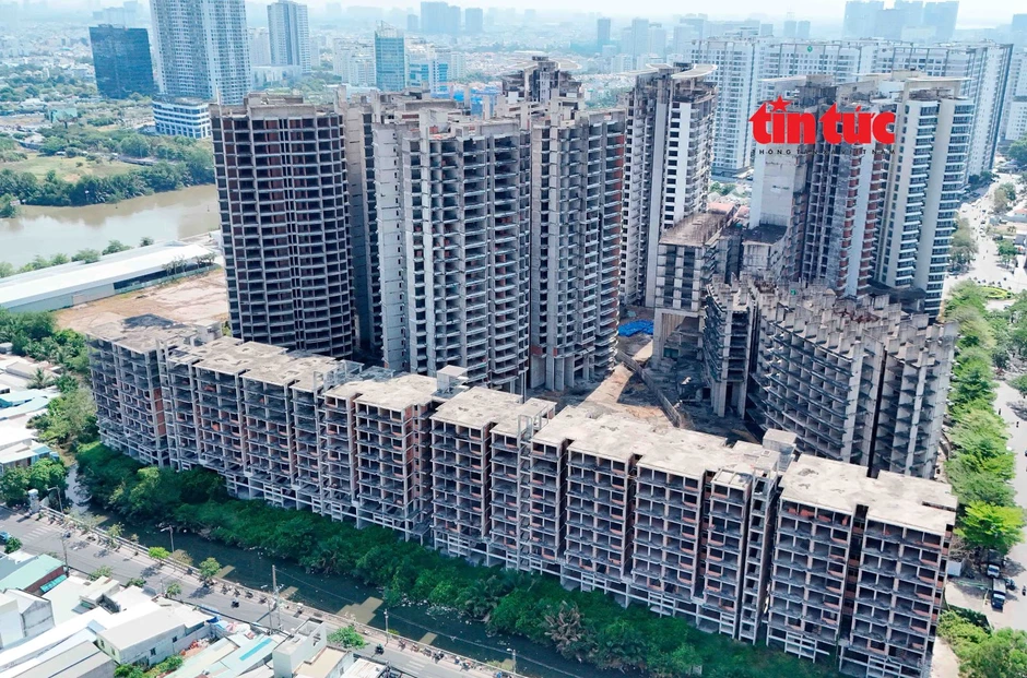Hàng loạt siêu dự án bỏ dở dang hàng chục năm tại TP Hồ Chí Minh Hàng loạt siêu dự án bỏ dở dang hàng chục năm tại TP Hồ Chí Minh