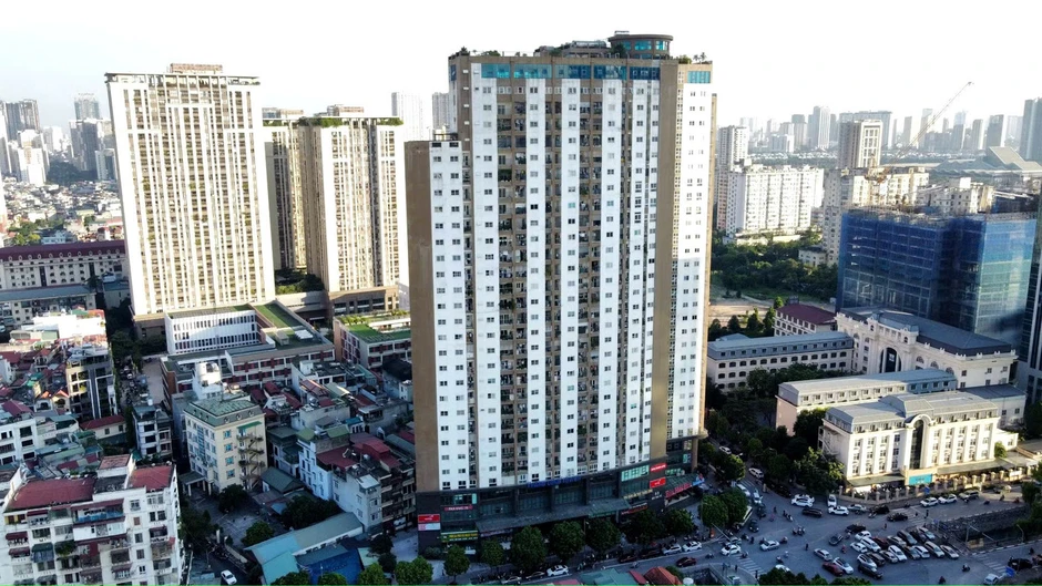 Hàng trăm hộ dân chung cư Thăng Long Tower bị 'treo' sổ hồng cả chục năm Hàng trăm hộ dân chung cư Thăng Long Tower bị 'treo' sổ hồng cả chục năm