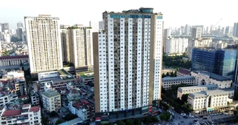 Hàng trăm hộ dân chung cư Thăng Long Tower bị 'treo' sổ hồng cả chục năm