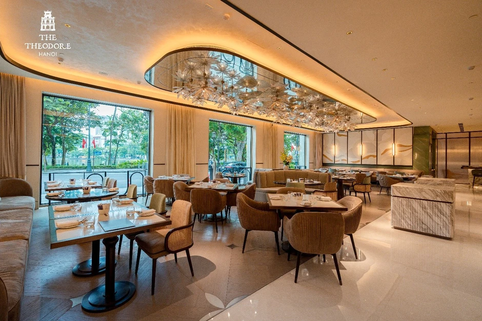 Khách sạn The Theodore Hanoi: Tuyệt tác từ vị trí - Đẳng cấp từ tầm nhìn Khách sạn The Theodore Hanoi: Tuyệt tác từ vị trí - Đẳng cấp từ tầm nhìn