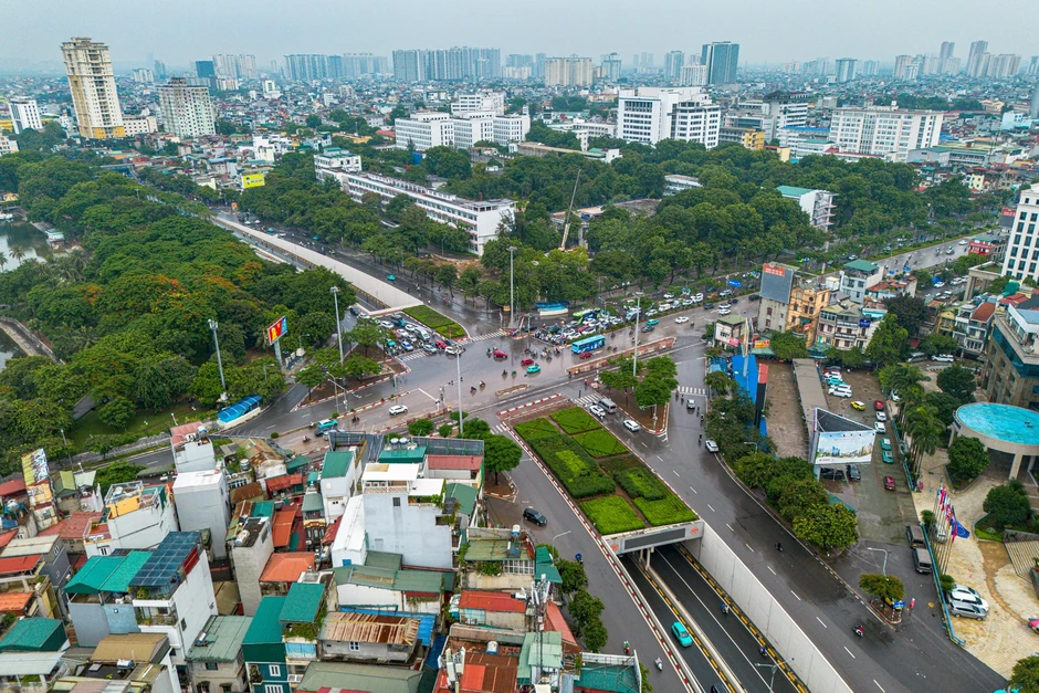Khu đất được đề xuất xây tòa tháp đôi 99 tầng cao nhất thế giới, nối thẳng đến Sân vận động lớn nhất thế giới của Vingroup sẽ được xây thế nào sau khi các công trình hiện hữu được tháo dỡ? Khu đất được đề xuất xây tòa tháp đôi 99 tầng cao nhất thế giới, nối thẳng đến Sân vận động lớn nhất thế giới của Vingroup sẽ được xây thế nào sau khi các công trình hiện hữu được tháo dỡ?