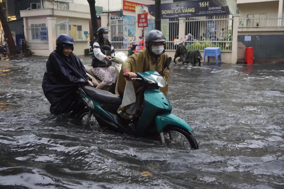 'Khu nhà giàu' Thảo Điền bao giờ hết ngập?