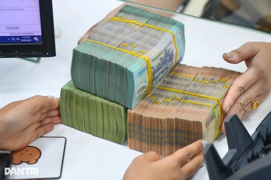 Lãi suất biến động mạnh, loạt "đại gia" bất động sản đổi chiến lược