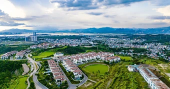 Lãi suất vọt lên 13-14%, doanh nghiệp địa ốc lo thị trường 'sốc nhiệt'