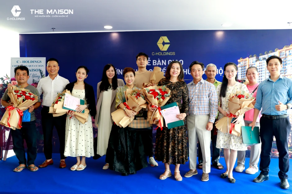 Lễ bàn giao sổ hồng dự án The Maison: Bảo chứng pháp lý và bước tiến khẳng định uy tín của C-Holdings