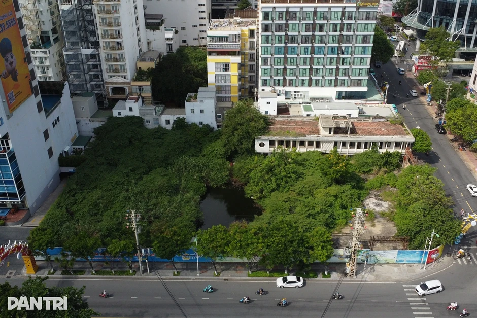 Lộ diện hình hài mới của tổ hợp nghìn tỷ đồng trên đất kim cương Nha Trang Lộ diện hình hài mới của tổ hợp nghìn tỷ đồng trên đất kim cương Nha Trang