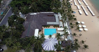 Lý do 2 nhà hàng nổi tiếng ở biển Nha Trang chưa phải di dời