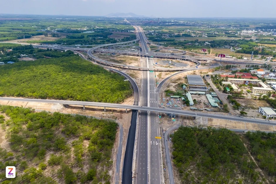 Mở nút giao Long Thành từ 24/5, kết nối cao tốc Biên Hòa - Vũng Tàu Mở nút giao Long Thành từ 24/5, kết nối cao tốc Biên Hòa - Vũng Tàu