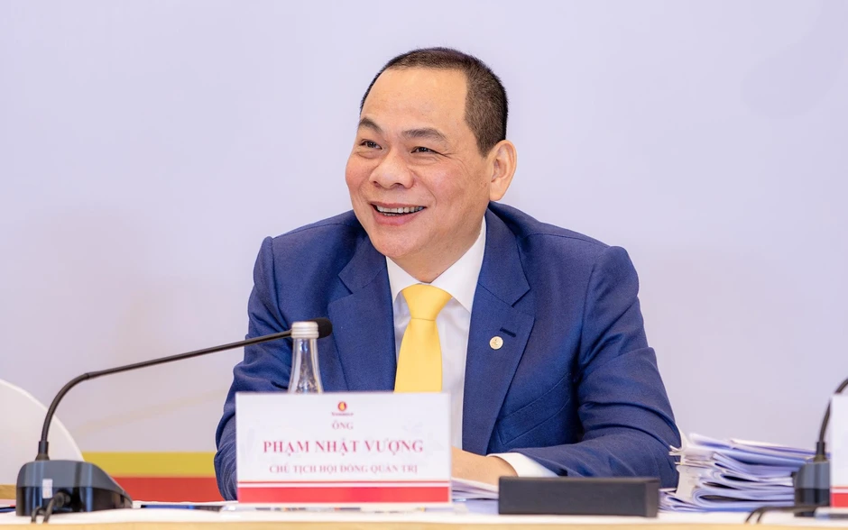 Một công trình do Sun Group xây dựng phải vận chuyển thủ công 35.000 tấn vật liệu lên đỉnh núi cao, khi hoàn thành đã xác lập 2 kỷ lục Guinness, sau 10 năm đón 10 triệu lượt khách