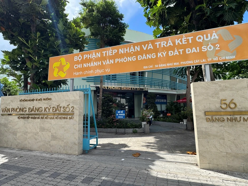 Người dân TP.HCM đã có thể ngồi ở nhà làm thủ tục nhà đất Người dân TP.HCM đã có thể ngồi ở nhà làm thủ tục nhà đất