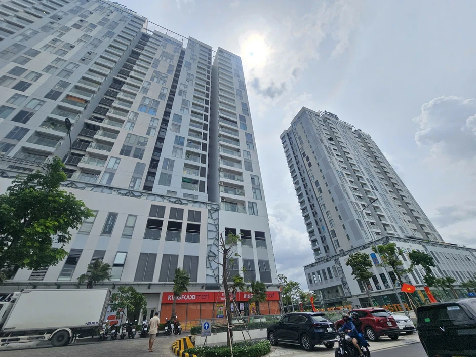 Người mua nhà chần chừ, doanh nghiệp bất động sản vẫn lãi đậm nhờ đâu? Người mua nhà chần chừ, doanh nghiệp bất động sản vẫn lãi đậm nhờ đâu?