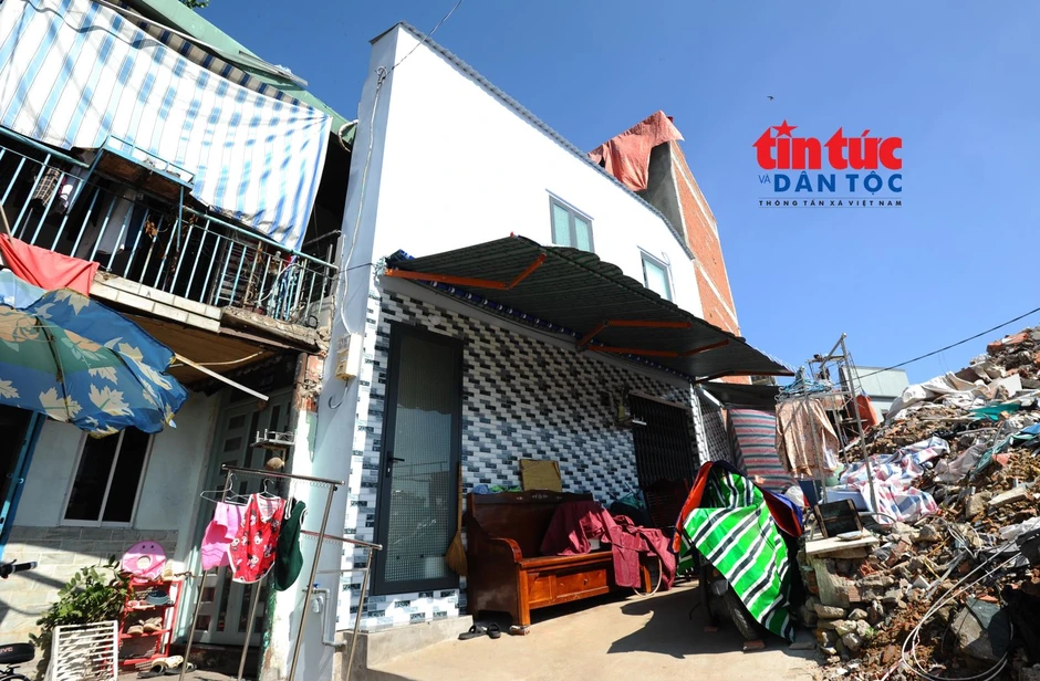 Nhà ‘siêu mỏng’ xuất hiện sau giải phóng mặt bằng rạch Xuyên Tâm Nhà ‘siêu mỏng’ xuất hiện sau giải phóng mặt bằng rạch Xuyên Tâm