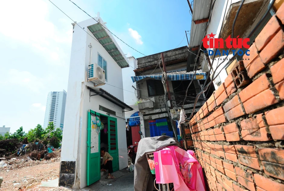Nhà ‘siêu mỏng’ xuất hiện sau giải phóng mặt bằng rạch Xuyên Tâm Nhà ‘siêu mỏng’ xuất hiện sau giải phóng mặt bằng rạch Xuyên Tâm