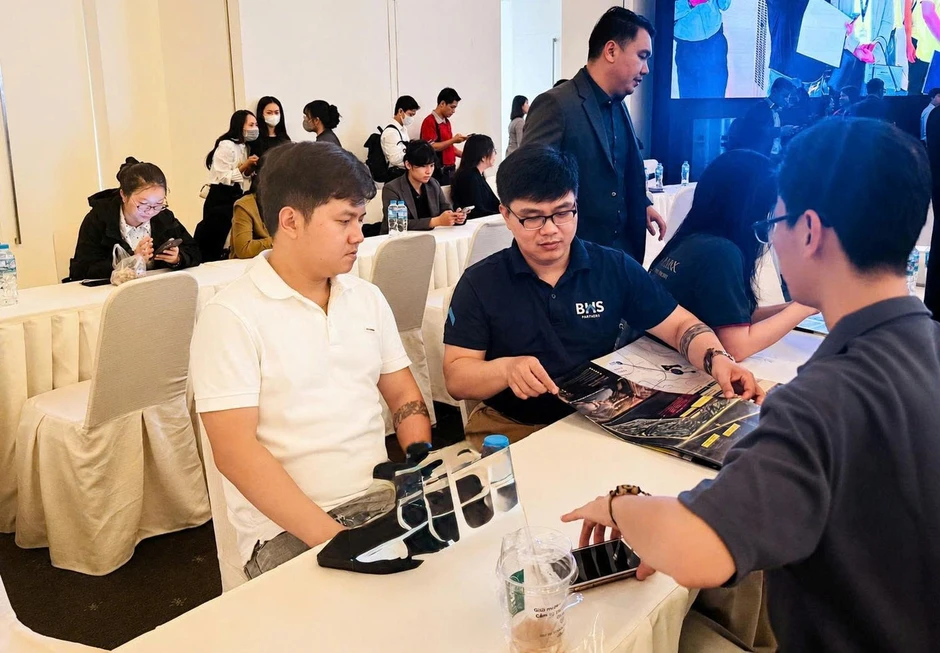 Nhà xây thô tại Vinhomes Sài Gòn Park trao toàn quyền thiết kế không gian sống và kinh doanh cho khách hàng Nhà xây thô tại Vinhomes Sài Gòn Park trao toàn quyền thiết kế không gian sống và kinh doanh cho khách hàng