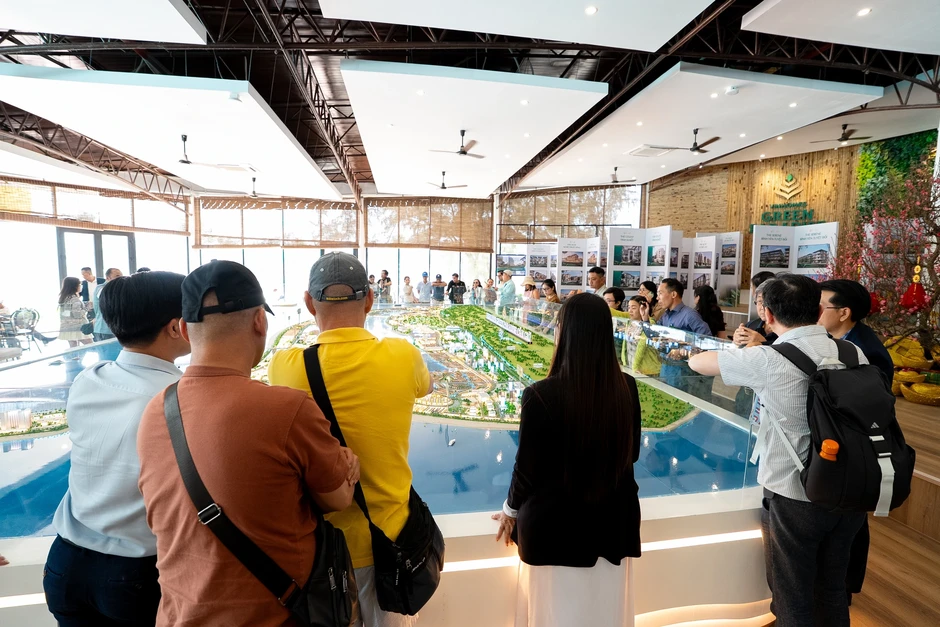 Nửa đời người trở về, Việt kiều ngỡ ngàng vì Cần Giờ 'lột xác' Nửa đời người trở về, Việt kiều ngỡ ngàng vì Cần Giờ 'lột xác'