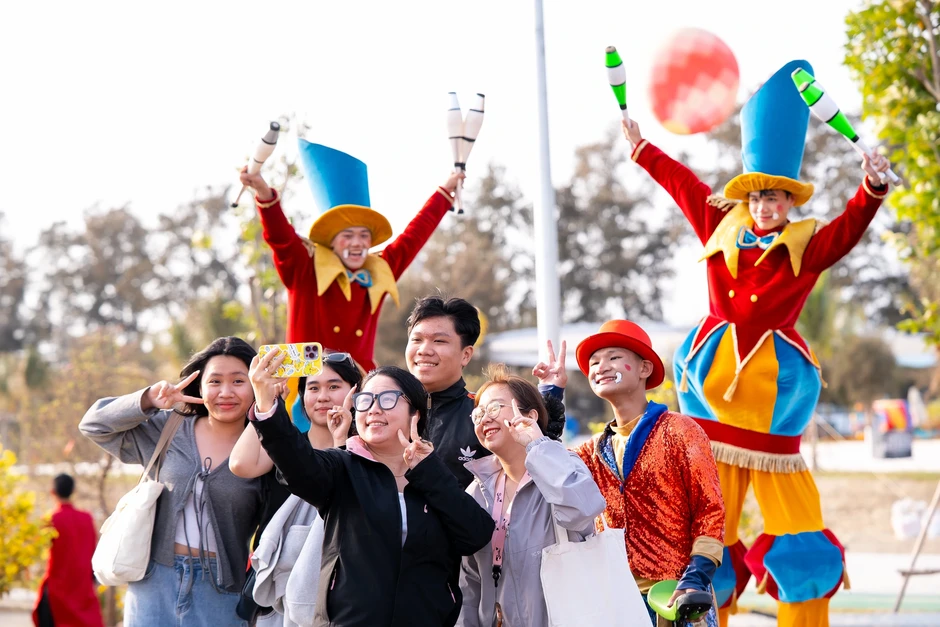Nửa đời người trở về, Việt kiều ngỡ ngàng vì Cần Giờ 'lột xác' Nửa đời người trở về, Việt kiều ngỡ ngàng vì Cần Giờ 'lột xác'