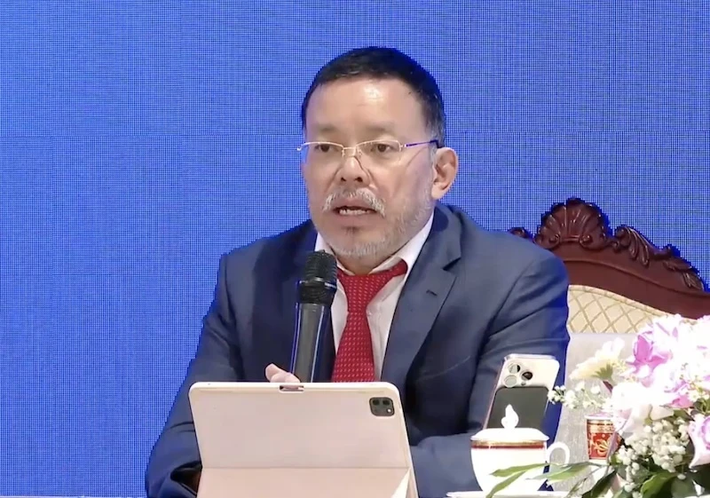 Ông Lương Trí Thìn nói về việc đổi tên Tập đoàn Đất Xanh Ông Lương Trí Thìn nói về việc đổi tên Tập đoàn Đất Xanh