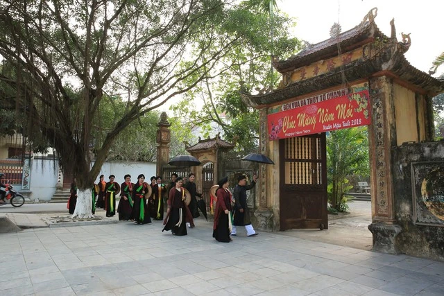 Ông Phạm Nhật Vượng tiếp tục cho xây thêm 1 quần thể thể thao hơn 70 ha ngay tại miền Bắc: Nằm trong dự án 41.000 tỷ đồng ôm trọn 1 bán đảo tự nhiên, xung quanh có biệt thự, công viên, hồ nước Ông Phạm Nhật Vượng tiếp tục cho xây thêm 1 quần thể thể thao hơn 70 ha ngay tại miền Bắc: Nằm trong dự án 41.000 tỷ đồng ôm trọn 1 bán đảo tự nhiên, xung quanh có biệt thự, công viên, hồ nước