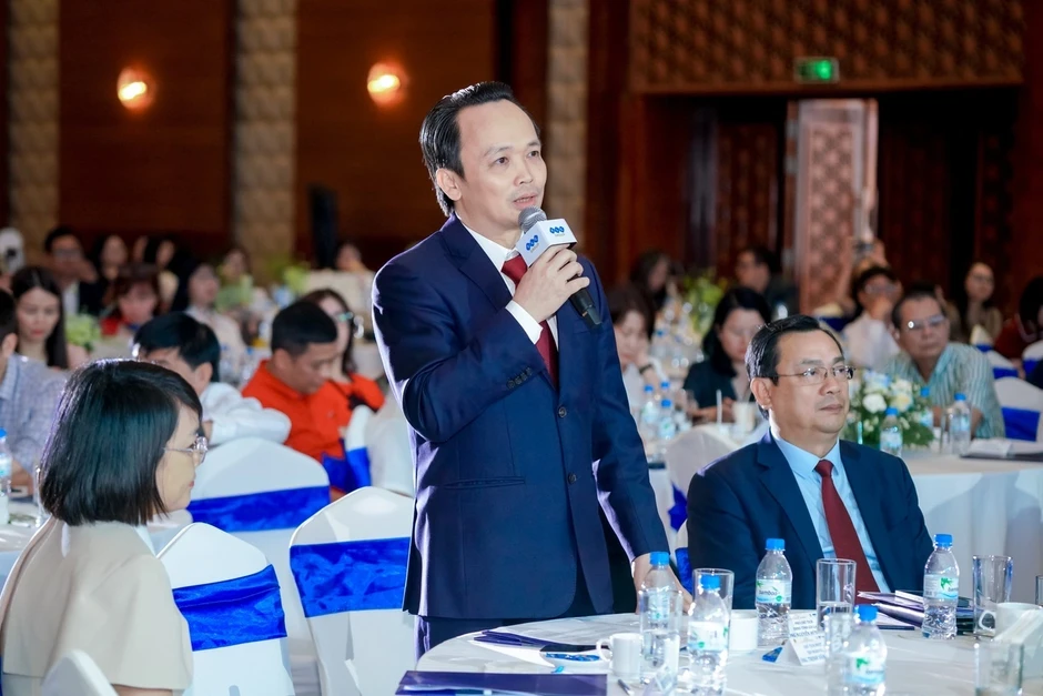 Ông Trịnh Văn Quyết bất ngờ không có tên trong danh sách ứng viên HĐQT FLC Ông Trịnh Văn Quyết bất ngờ không có tên trong danh sách ứng viên HĐQT FLC