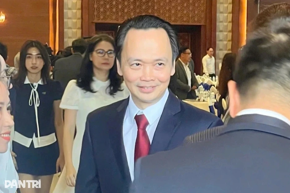 Ông Trịnh Văn Quyết bất ngờ tái xuất ở Gia Lai Ông Trịnh Văn Quyết bất ngờ tái xuất ở Gia Lai