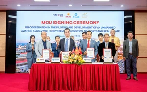 Tập đoàn ông Phạm Nhật Vượng đã "chốt" ngày đẹp, Cần Giờ sắp chứng kiến cuộc kích hoạt quy mô kỷ lục Tập đoàn ông Phạm Nhật Vượng đã "chốt" ngày đẹp, Cần Giờ sắp chứng kiến cuộc kích hoạt quy mô kỷ lục