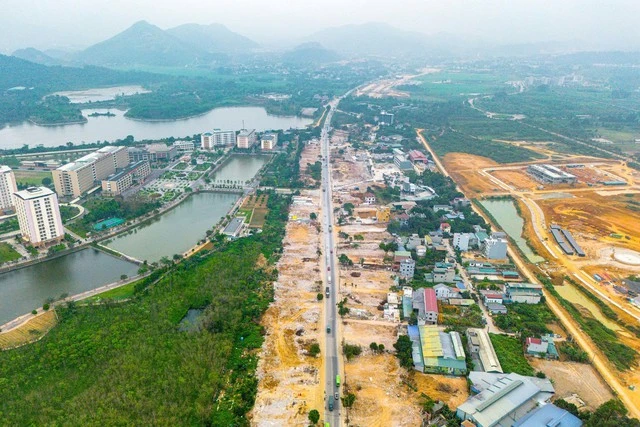 Thành phố giàu nhất miền Bắc đang làm tuyến đường rộng gấp gần 4 lần đường băng sân bay, nối Đại lộ đẹp nhất Việt Nam với tuyến cao tốc đi các tỉnh Tây Bắc Thành phố giàu nhất miền Bắc đang làm tuyến đường rộng gấp gần 4 lần đường băng sân bay, nối Đại lộ đẹp nhất Việt Nam với tuyến cao tốc đi các tỉnh Tây Bắc