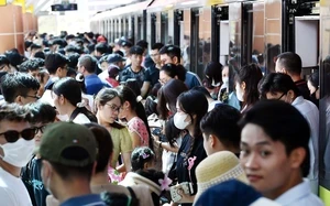 Thành phố giàu nhất VN vừa chứng kiến một kỷ lục gần 10 tỷ USD, riêng Vingroup trực tiếp làm 3 dự án lớn Thành phố giàu nhất VN vừa chứng kiến một kỷ lục gần 10 tỷ USD, riêng Vingroup trực tiếp làm 3 dự án lớn