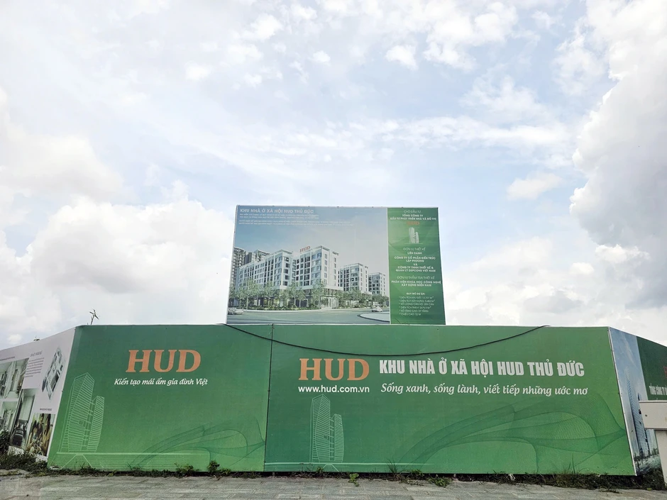 Thấy gì từ việc hơn 12.000 người cạnh tranh suất mua 750 căn nhà ở xã hội? Thấy gì từ việc hơn 12.000 người cạnh tranh suất mua 750 căn nhà ở xã hội?