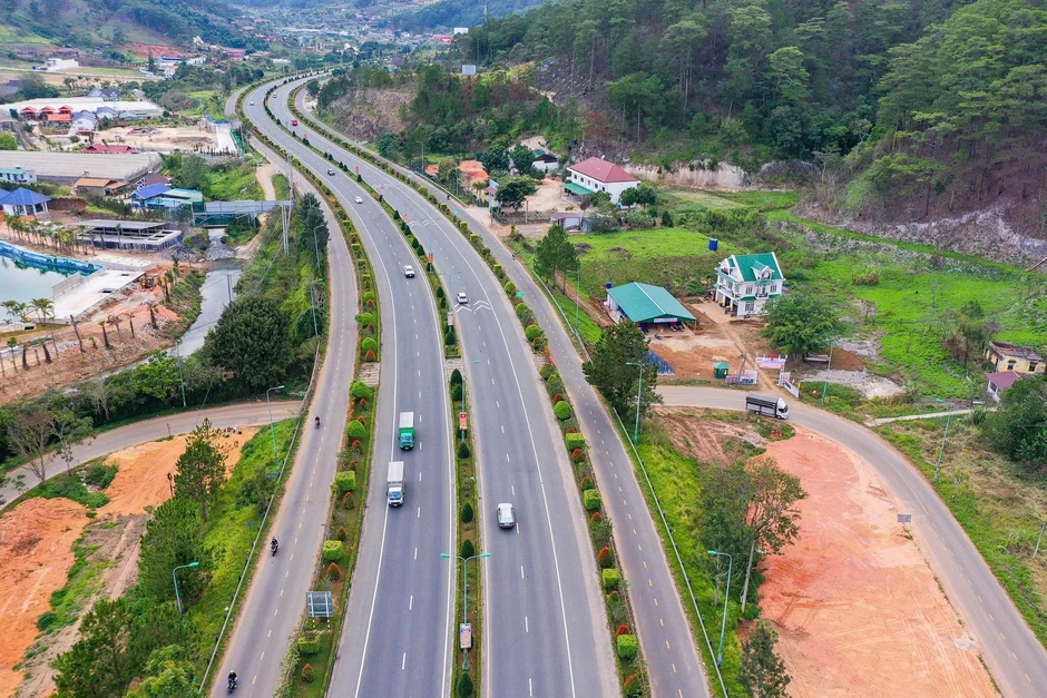 Thông tin mới nhất về tuyến cao tốc gần 19.000 tỷ đồng do liên danh T&T của Bầu Hiển đầu tư tại tỉnh rộng nhất Việt Nam Thông tin mới nhất về tuyến cao tốc gần 19.000 tỷ đồng do liên danh T&T của Bầu Hiển đầu tư tại tỉnh rộng nhất Việt Nam