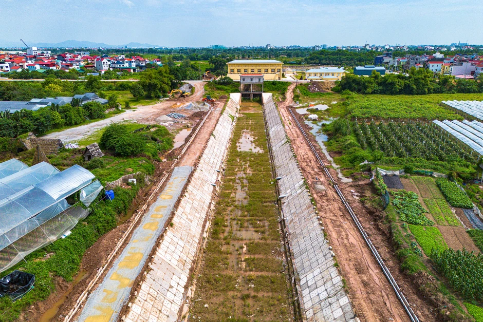 Toàn cảnh khu đất ven sông Hồng, nơi có thể xây tháp đôi nhiều tầng nhất thế giới, diện tích sàn gấp hơn 2 lần Burj Khalifa Toàn cảnh khu đất ven sông Hồng, nơi có thể xây tháp đôi nhiều tầng nhất thế giới, diện tích sàn gấp hơn 2 lần Burj Khalifa