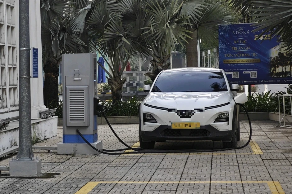 Tranh luận quyền sở hữu chỗ đậu, sạc ô tô điện tại chung cư Tranh luận quyền sở hữu chỗ đậu, sạc ô tô điện tại chung cư