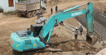 Vật liệu tăng giá, nhà thầu có tâm lý e dè, làm việc cầm chừng vì sợ lỗ