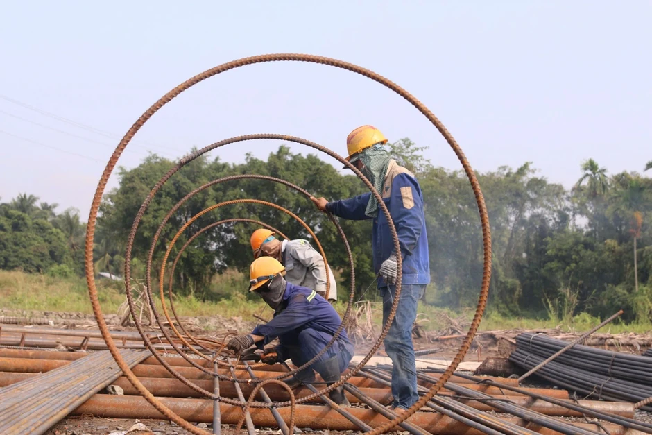 Vật liệu xây dựng đồng loạt tăng giá đe dọa giấc mơ an cư của người dân Vật liệu xây dựng đồng loạt tăng giá đe dọa giấc mơ an cư của người dân