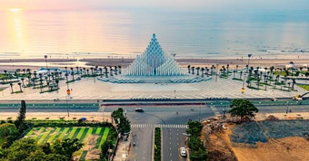 Việt Nam có tòa tháp 143 trụ bê tông, trị giá 155 tỷ đồng, được Sun Group thi công thần tốc