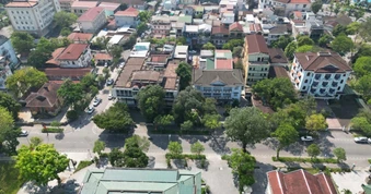 Xây dựng khách sạn cao cấp tại các khu trụ sở công bỏ trống nhiều năm