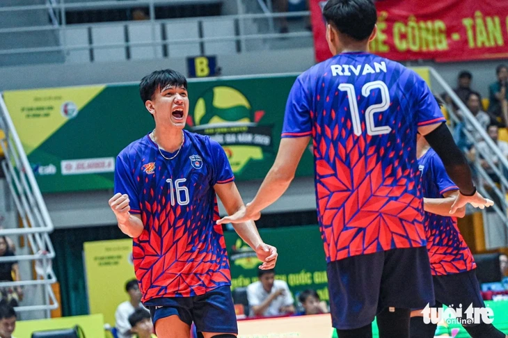 Bóng chuyền nam: Ngoại binh Mông Cổ lại 'gánh' LPBank Ninh Bình Bóng chuyền nam: Ngoại binh Mông Cổ lại 'gánh' LPBank Ninh Bình